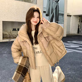 卡其色设计感拼接短款连帽羽绒服女2025冬小个子保暖90白鸭绒外套