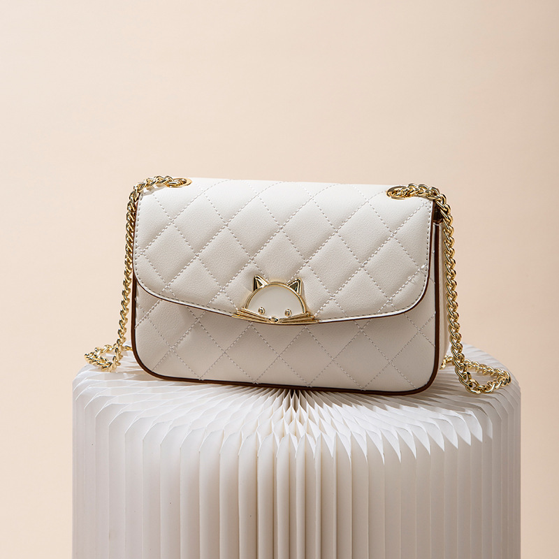 Bags New Year's Diamond Chain Bag Small Fragrance Style Shoulder Crossbody Bag Light Luxury Elegant Women's Bag Bags New Year's Diamond Chain Bag Small Fragrance Style Shoulder Crossbody Bag Light Luxury Elegant Women's Bag