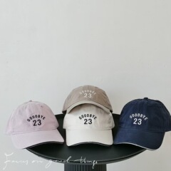 韓国版子供野球帽春秋新作学院風刺繍屋外日よけ鴨舌帽子卸売り赤ちゃん日焼け止め帽子