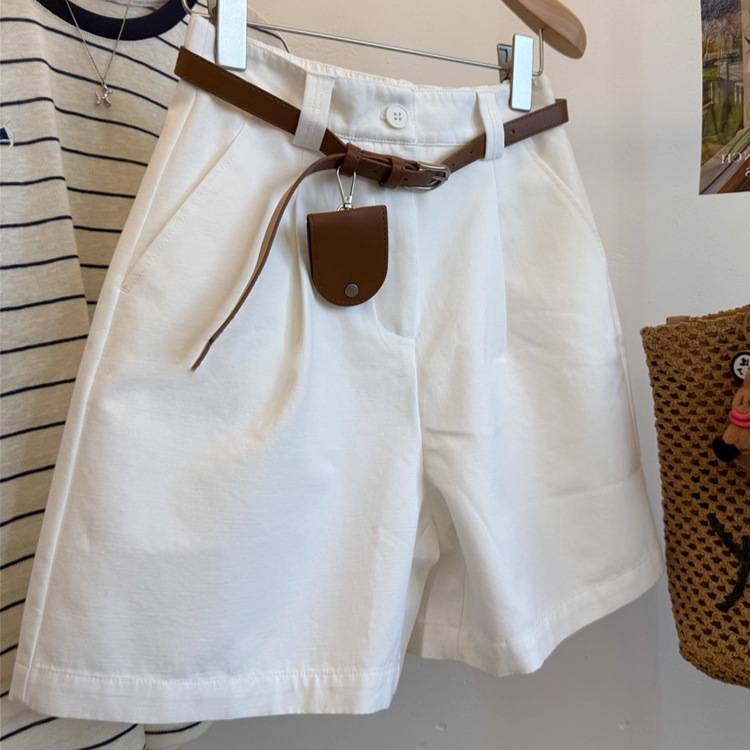 Liangeixuan Small Bag with Hanging Buckle, Slimming and Proportion-Enhancing, Versatile Casual Work Shorts for Women, White High-Waisted Trendy Pants