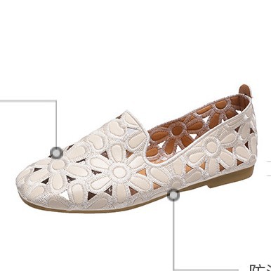 Zapatos individuales de cabeza cuadrada para mujer 2025 nuevos zapatos bordados para mujer zapatos de verano huecos para mujer zapatos de frijoles planos para mujer