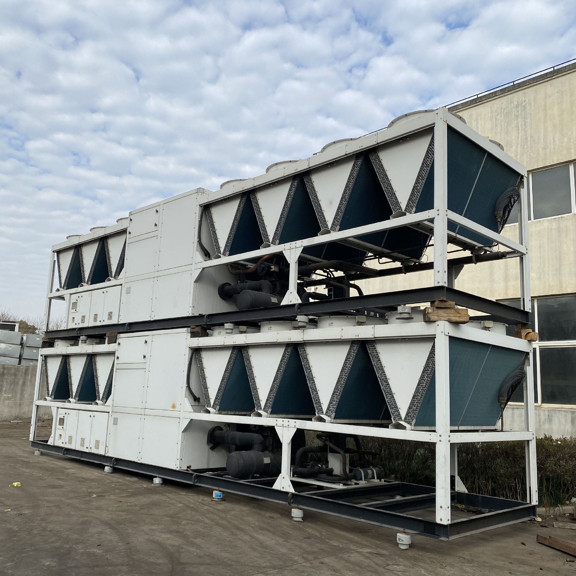 顿汉布什风冷热泵ACDXHP310R制冷1123kw制热1127kw