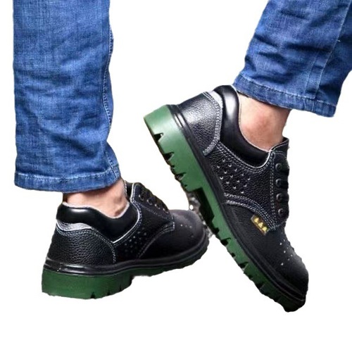 Hot selling new labor protection shoes men's cowhide Bagu green wear-resistant and oil-resistant safety labor protection shoes solid bottom safety shoes