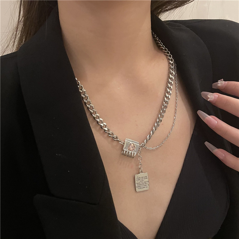 Korea Pendant Tag Necklace Clavicle Chain Heart Clavicle Chain Sweater Chain Earrings display picture 1