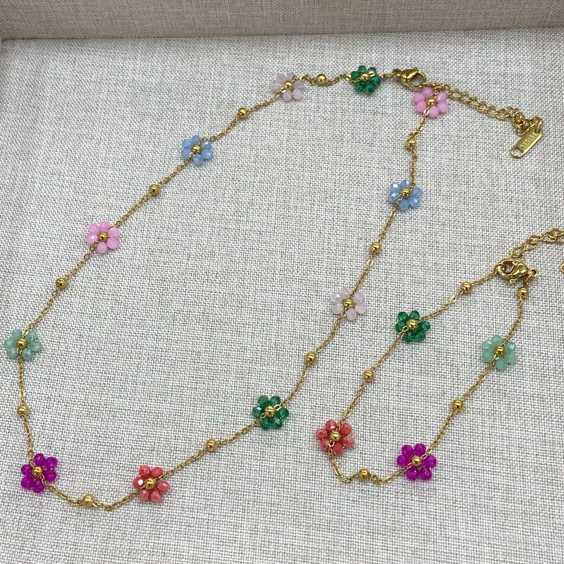 Vintage Colorful Flower Beaded Titanium Steel Necklace for Women Dopamine Girl Small Flower Choker Clavicle Chain Bracelet Set