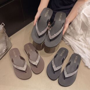 ������Ů��ЬŮ�r���⴩ˮ��¿�A�_�Ӽқ�ɳ������ƽ��ˮ����l