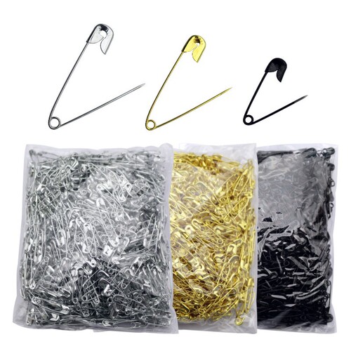 The small metal pins are available in gold or silver. The length of the gourd tag pin is 18MM and also available in black.