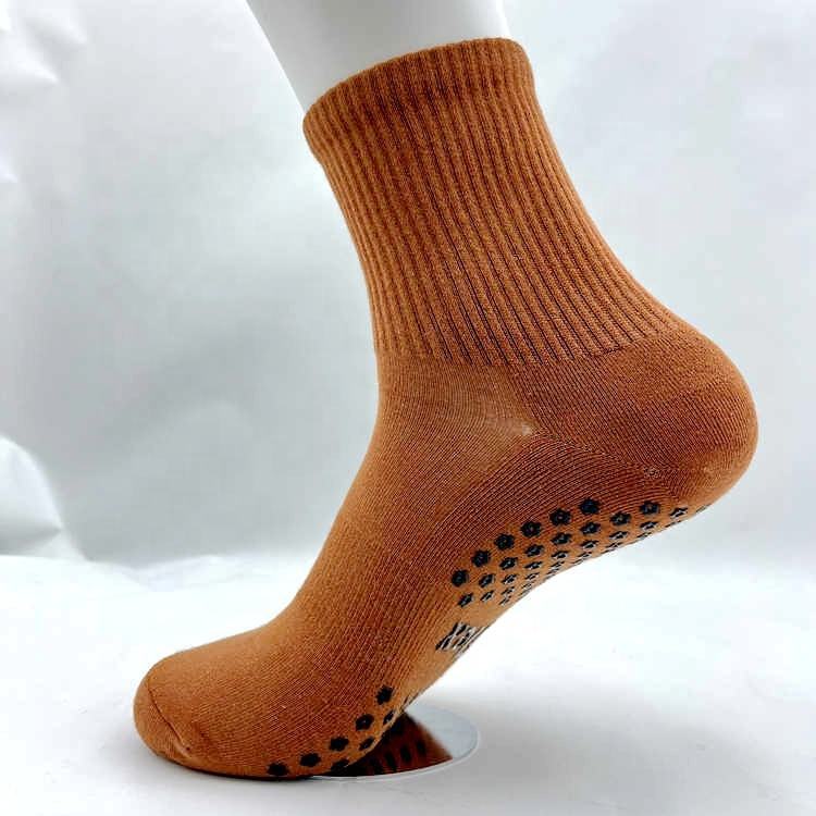 Women's Winter High-Top Yoga and Pilates Sports Socks with Digital Print on the Bottom and Cuffs
