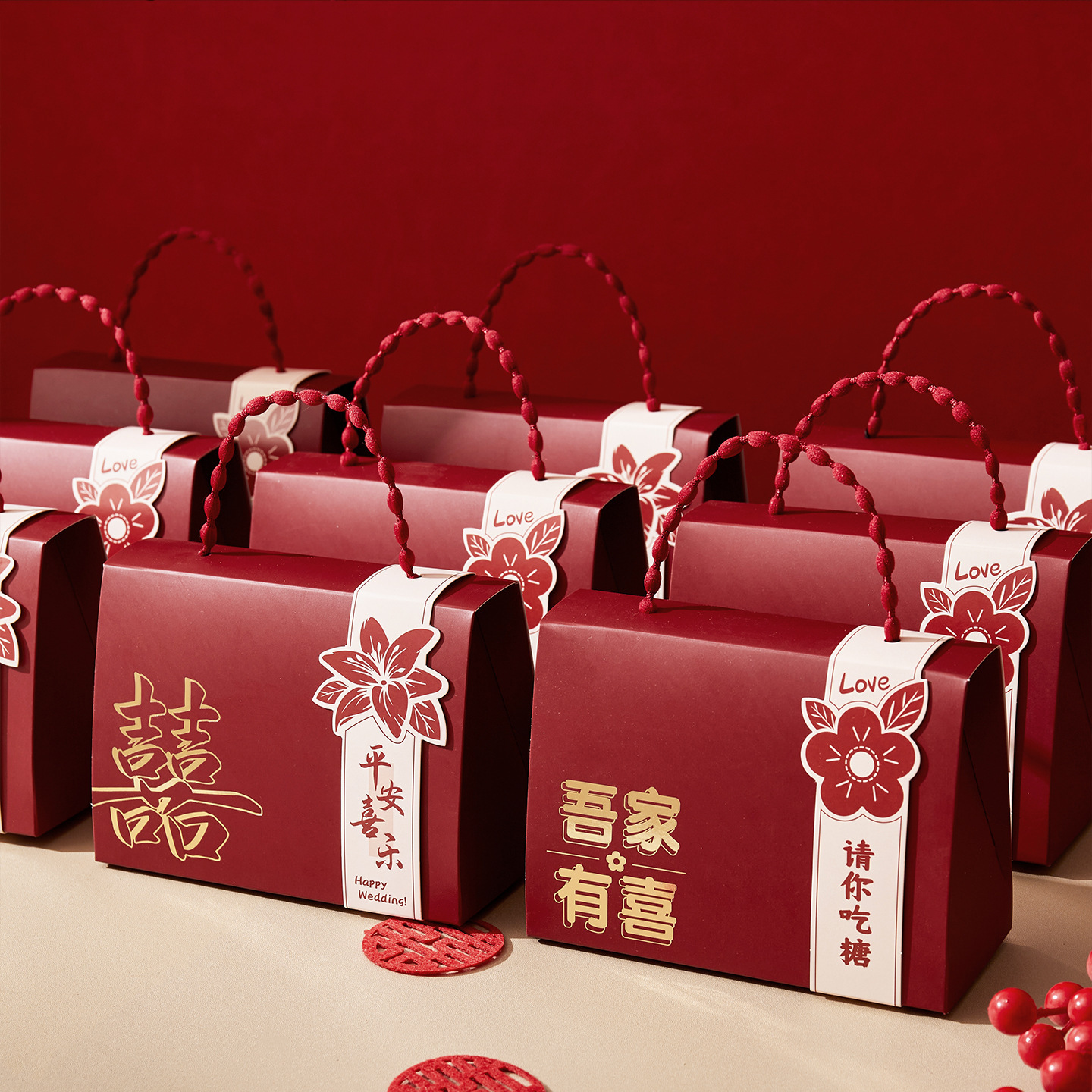 结婚喜糖盒新款喜糖盒子婚礼专用装糖果礼盒空盒订婚喜糖袋