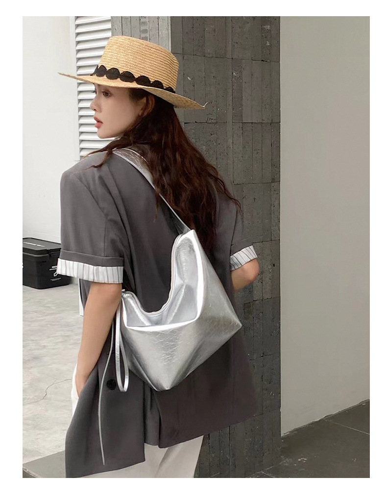 Tote Bag Image 1