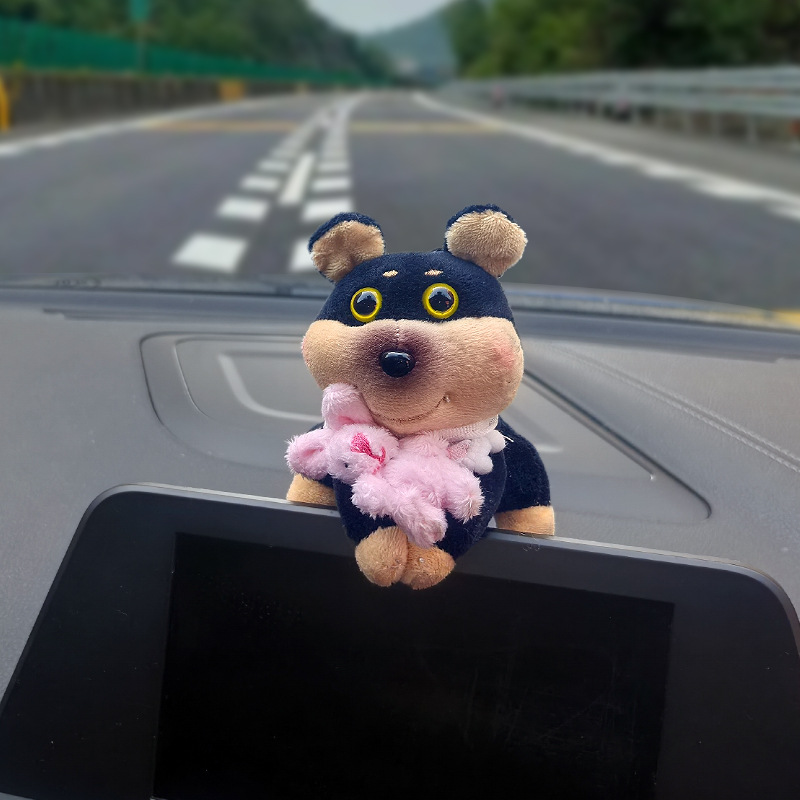 Adornos de coche Pantalla de control central de coche Pantalla de fiesta Decoración de pantalla de abeja Muñeca de perro Muñeca de coche Lindo