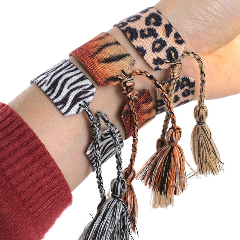 Bohemian Heart Shape Leopard Polyester rope Tassel Unisex Bracelets 1 Piece