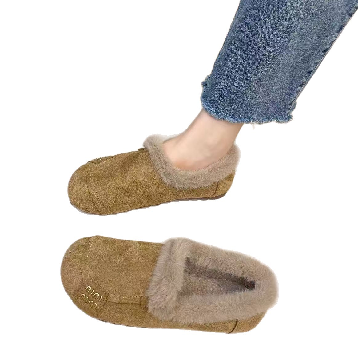 2025 invierno nuevo retro plano plano superficial con caldo de lana calentamiento zapatos de soja con un pie de zapato de algodón anti-deslizante con suela suave