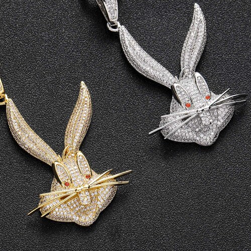 New European and American-style Bugs Bunny hip-hop pendant with micro-inlaid zirconia—stylish, personality-driven animal-themed hip-hop accessories perfect for men's necklaces.