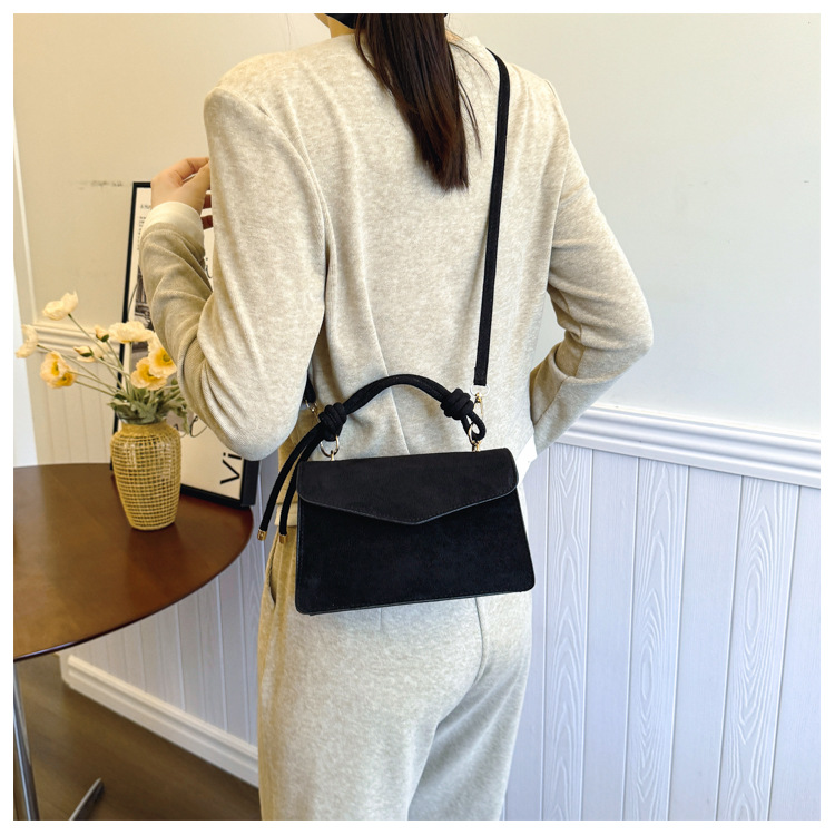 232g Weight Synthetic Leather Lining Material Magnetic Buckle Closure Type Single Shoulder Strap, Top Handle Strap Type Crossbody Bag Bags Type Casual, Daily, Shopping Occasion Pu Leather Material Solid Color Pattern All Seasons Season Women's Gender Basic Style Square Shape Women's Pu Leather Solid Color Basic Square Magnetic Buckle Crossbody Bag 5