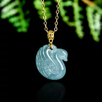 Натуральный продукт Изумрудная голубая вода лебедь кулон 18K золотой инкрустированный ледяной камень нефритовый кулон модное женское нефритовое ожерелье