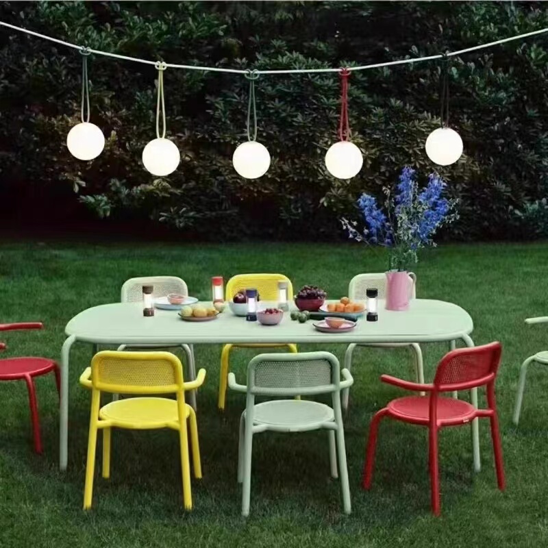 Outdoor patio table and chair set, aluminum alloy, high-end, open-air, trendy, waterproof, suitable for sunbathing in the garden, coffee table