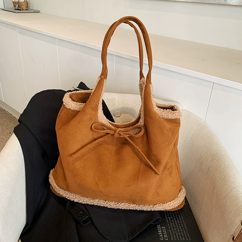 Winter retro shoulder bag with bow