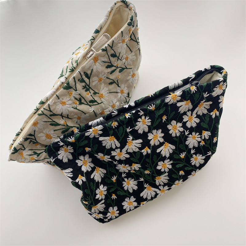 Femmes Toutes Les Saisons Coton Fleur Élégant Carré Fermeture Éclair Trousse De Maquillage Sac Carré display picture 3