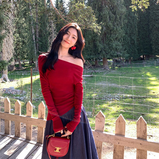 MULVAN �tɫб��ᘿ���Ů�߼��OӋ��С�����|����һ�ּ��L������