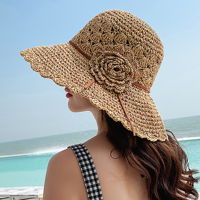 Foldable straw woven beach summer sun hat solar-powered