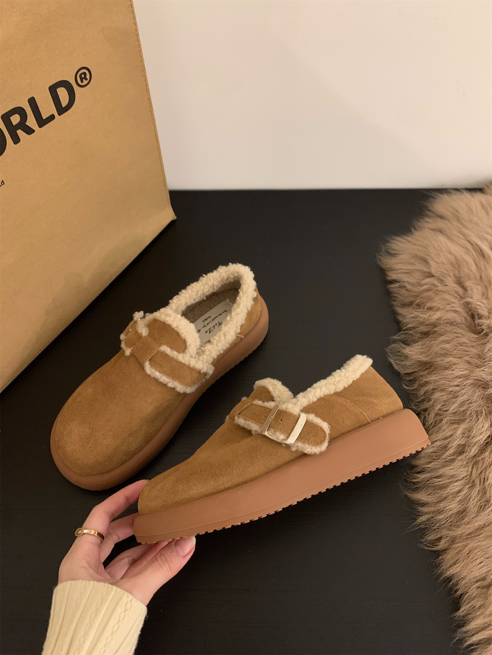 MIS2688-165 적갈색 플랫폼