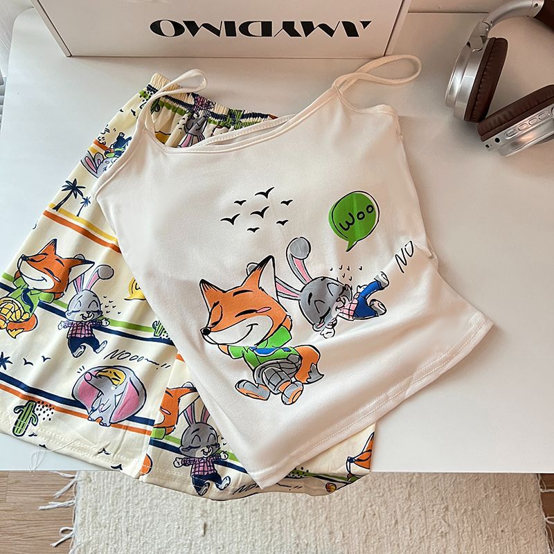 Dulce niña Kitty cojín para el pecho cabestrillo lindo pijama mujer verano 2025 nuevo traje de pantalones cortos a rayas ropa de casa