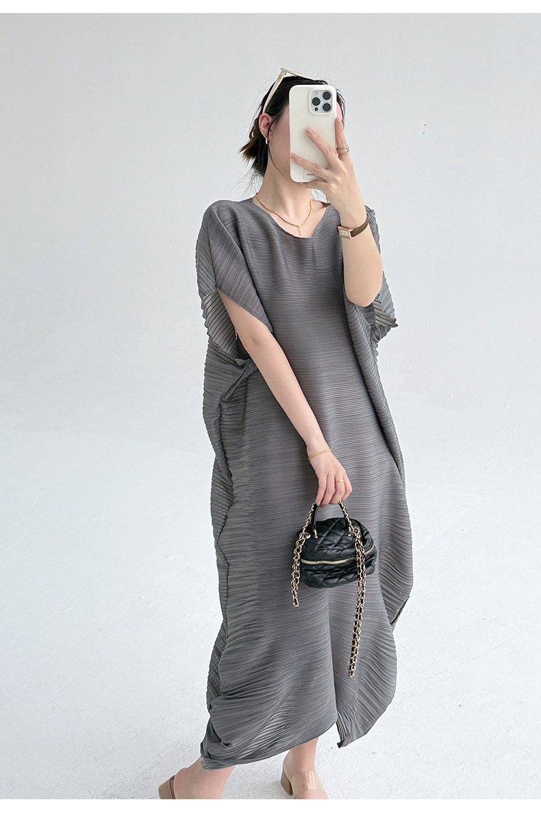 Váy maxi xếp ly cổ tròn tôn dáng mùa hè — Màu đen chi tiết 15