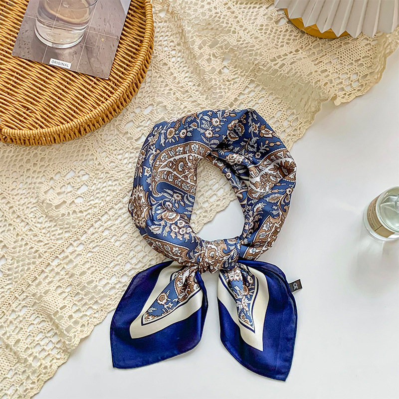 Anacardo empalmado azul oscuro