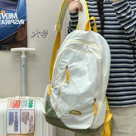 新款百搭大容量双肩包情侣休闲简约旅行通勤轻便运动户外登山包