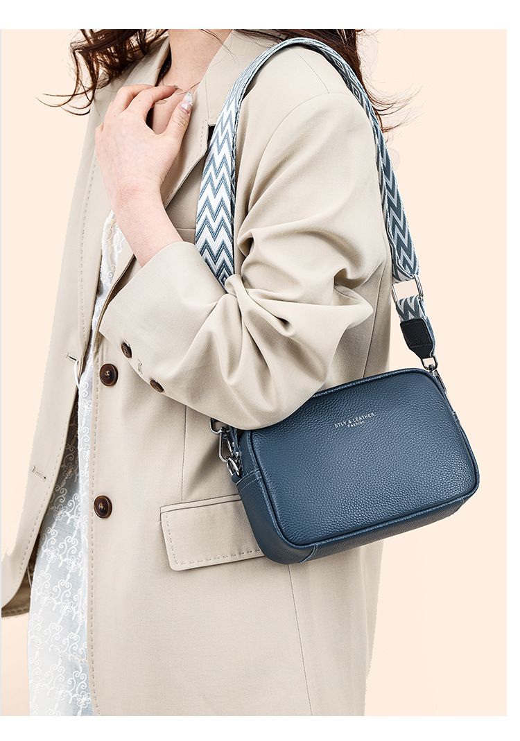 Women's Genuine Leather Crossbody Bag With Wide Strap_voghion.com