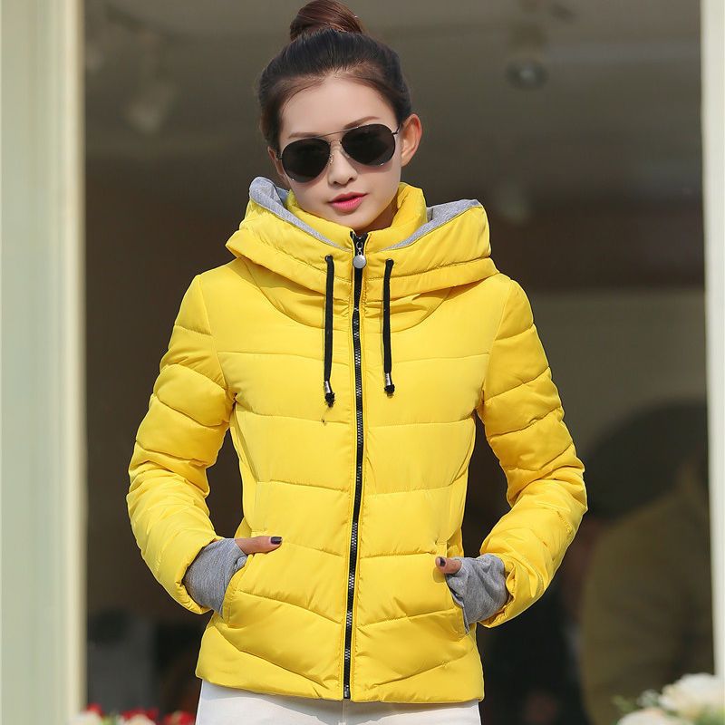 Trajes de algodón transfronterizos gruesos pequeños para mujeres nuevas chaquetas de algodón corto de cuello vertical de invierno delgadas y cálidas