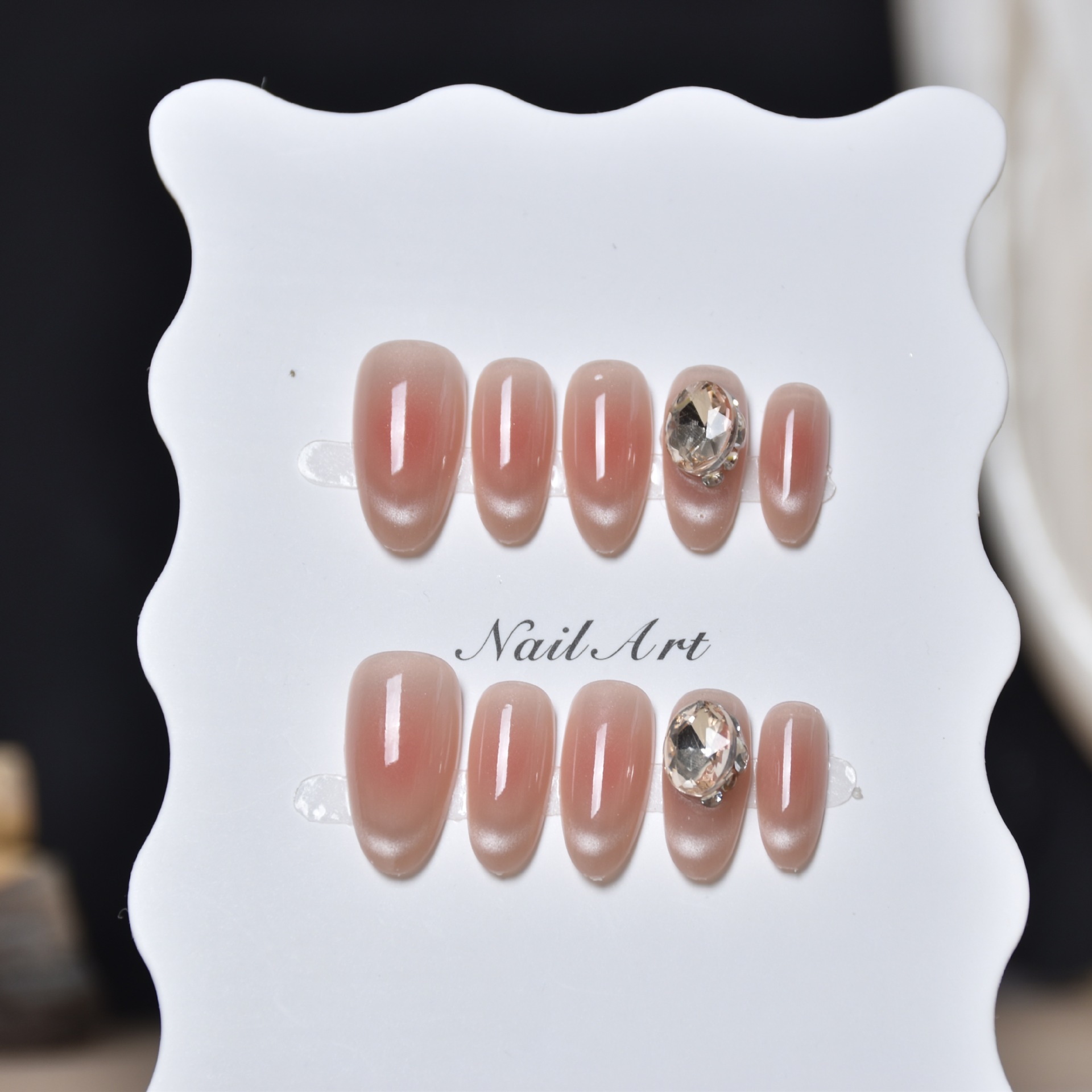 Caja transparente para usar uñas tienda física al por mayor barraca de uñas parches de uñas parches de uñas falsas desmontables