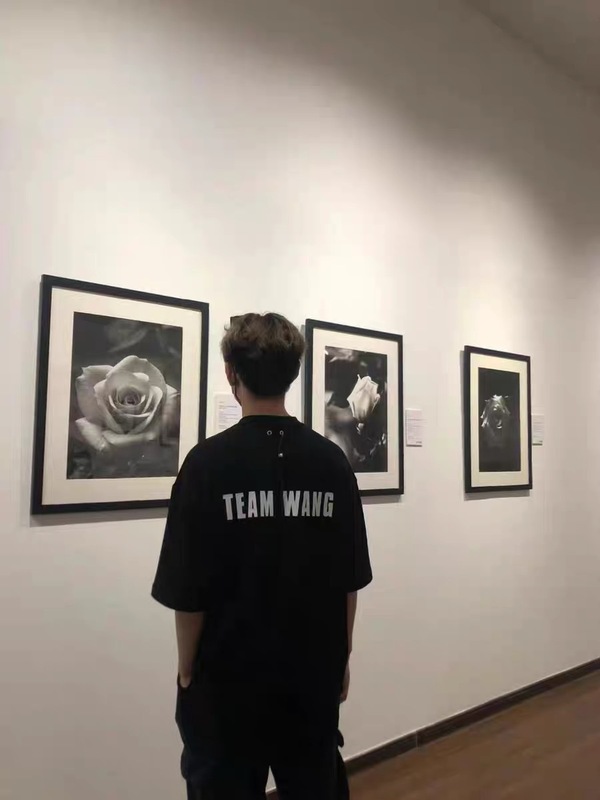 2025年新作 TEAN WANG ウィンガール同型 初代 ホワイトシリコン 立体文字 半袖 男女同型 インス|undefined