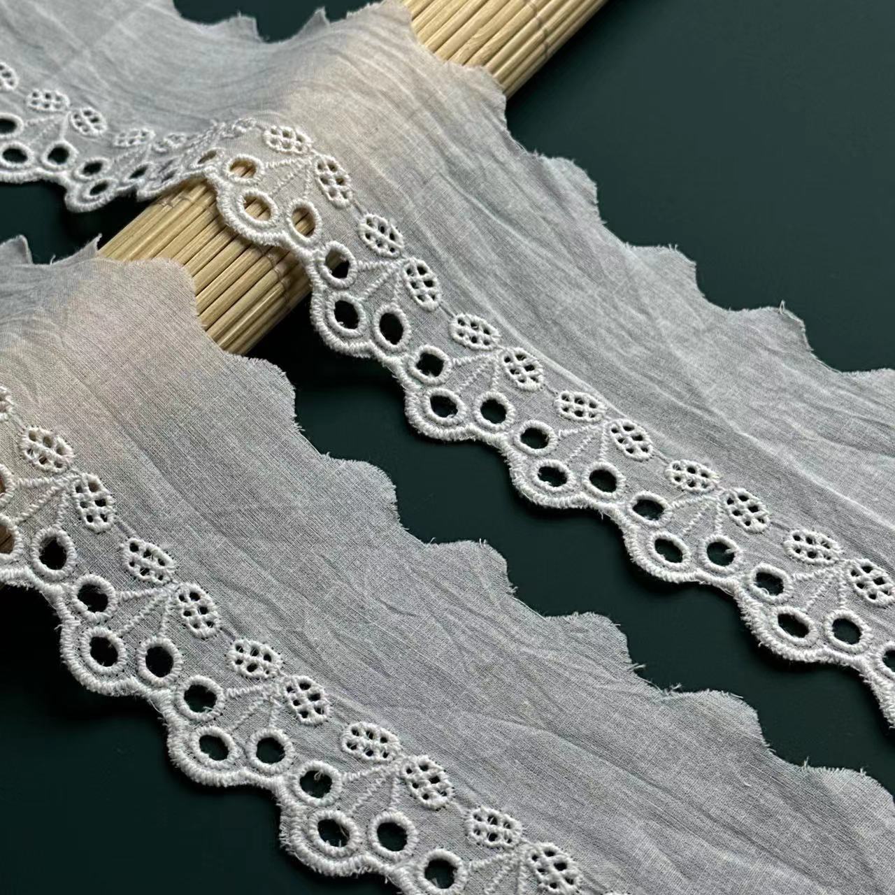白色棉布花邊 打孔棉布刺繡花邊 波浪形刺繡花邊 水溶花邊輔料