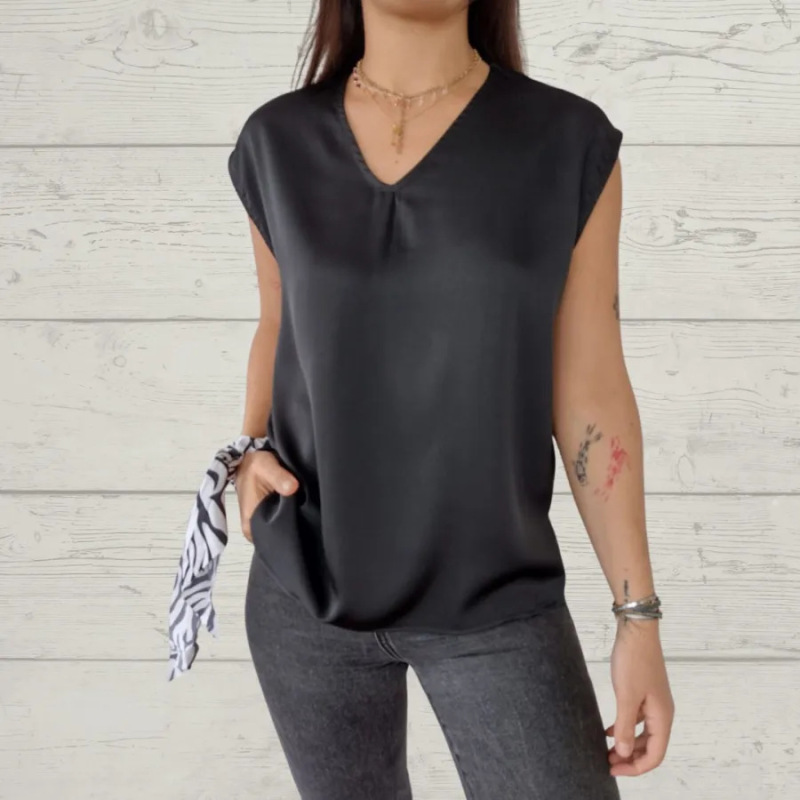 2025 Cross-border European and American Summer New Women's Fashion Solid Color V-neck Sleeveless Loose Back Row Button Shirt