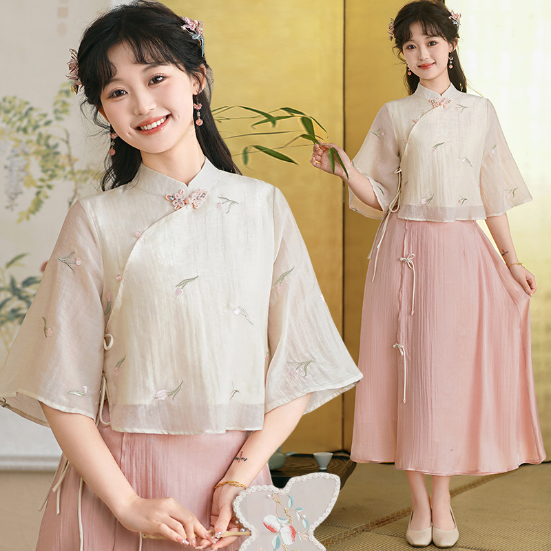 2025 New Style Literary and Artistic Republic of China Style Girl Tang Suit Two-Piece Set New Chinese Style Retro Embroidery Improved Cheongsam Suit