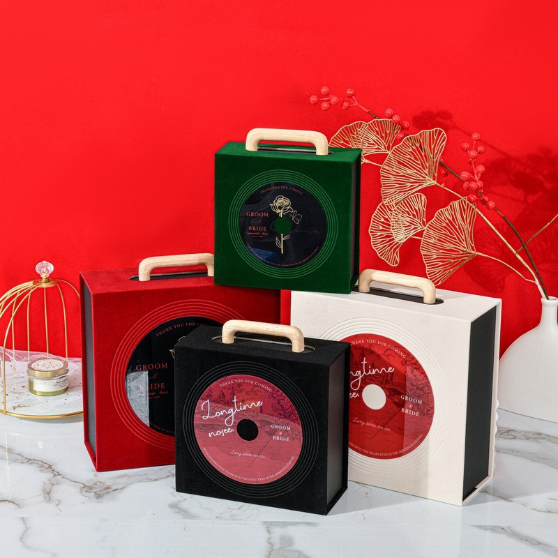 El amor tiene una caja de regalo de mano reverberante caja de mano de dama de honor caja de regalo de franela caja de dulces de boda caja de regalo de disco de gran capacidad