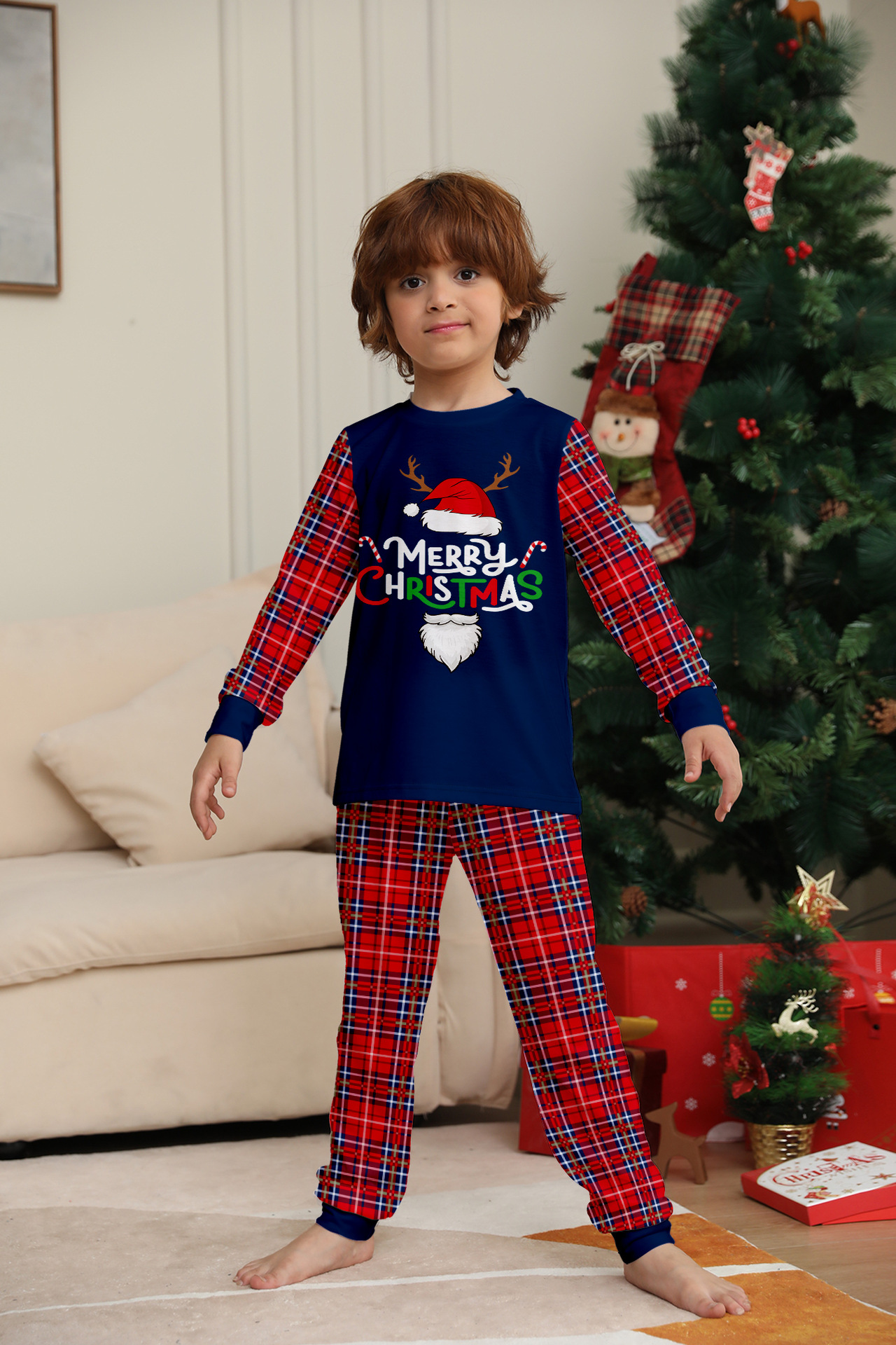 Cappello da Babbo Natale con alfabeto a quadri, completo da famiglia natalizio, vestiti per la casa stampati, pigiama_voghion.com