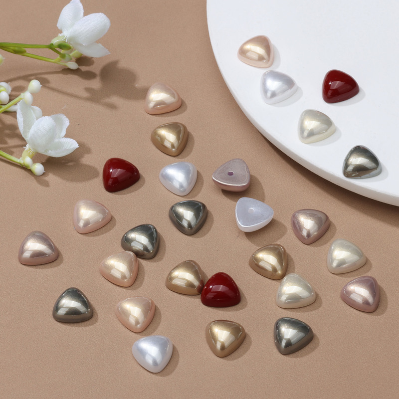 High-Gloss Imitation Shell Triangular Pearl Hairpins, Hair Ties, Pearl Accessories, Mobile Phone Cases, Clogs, Jewelry Accessories