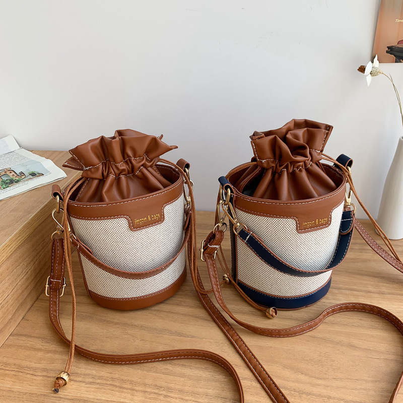 Canvas Patchwork Pu Bucket Bag 2025 New Korean Style Niche Women's Bucket Bag Retro Color-Blocking Crossbody Women's Bag Canvas Patchwork Pu Bucket Bag 2025 New Korean Style Niche Women's Bucket Bag Retro Color-Blocking Crossbody Women's Bag