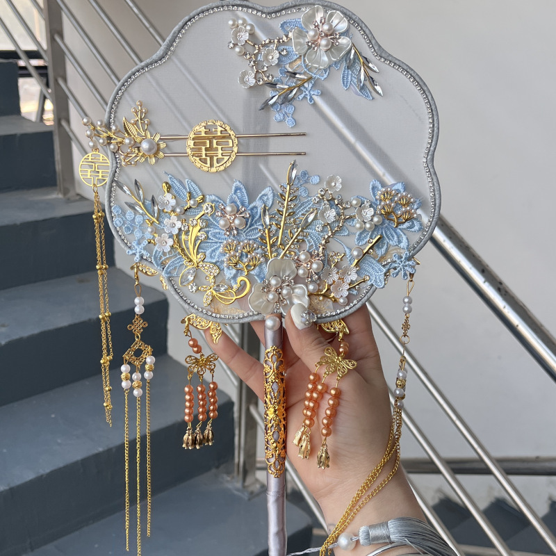 古風団子新婦結婚秀禾中国式結婚式中国秀禾服喜扇子|undefined