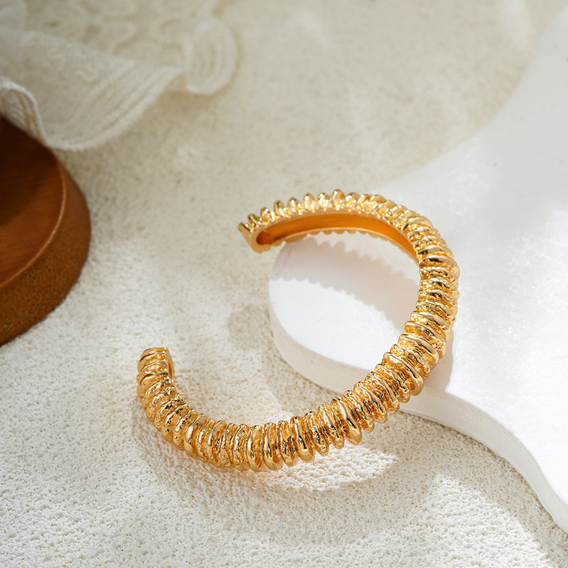 14K Gold Vintage Bracelet, Antique Thorn Lava Open Bangle, Exaggerated Decoration, European and American Cross-Border Jewelry
