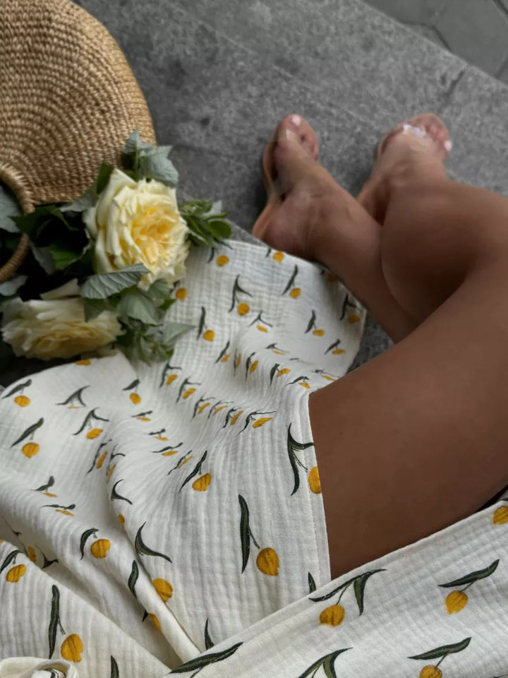 Đầm liền cotton in hoa cổ chữ V tay bồng buộc dây lưng cao — Hoa oải hương, Hoa tulip màu hồng, Màu be, Màu hồng chi tiết 69