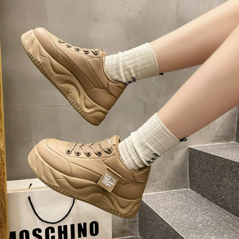 Ins корейские новые бархатные маленькие белые туфли для женщин 2024 зимние студенческие спортивные туфли