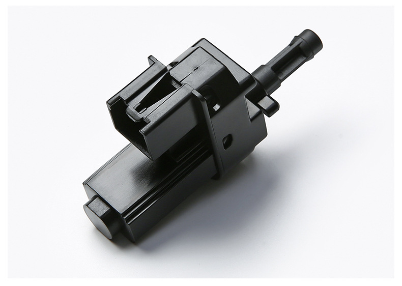 Suitable for Ford Clutch Switch 1230986 1343269 4M5T-7C534-Aa Lr000369