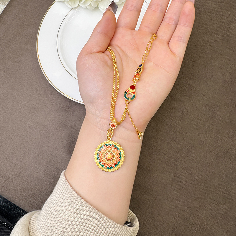 Guochao Guofasha collar de oro esmalte color mandala rueda de tiempo cadena de clavícula de joyas de la nacionalidad femenina no se desvanece