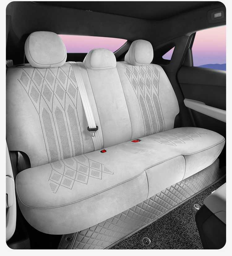 Suitable for Xpeng L03 seat cushion, universal for all seasons, 2026 model MONAL03 MAX car ventilated breathable seat cover