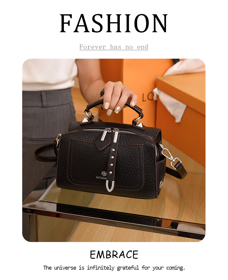 Commuting Simplicity Handheld Boston Women's Premium Pillow 2024 New Trendy Casual One Shoulder Crossbody Bag_voghion.com