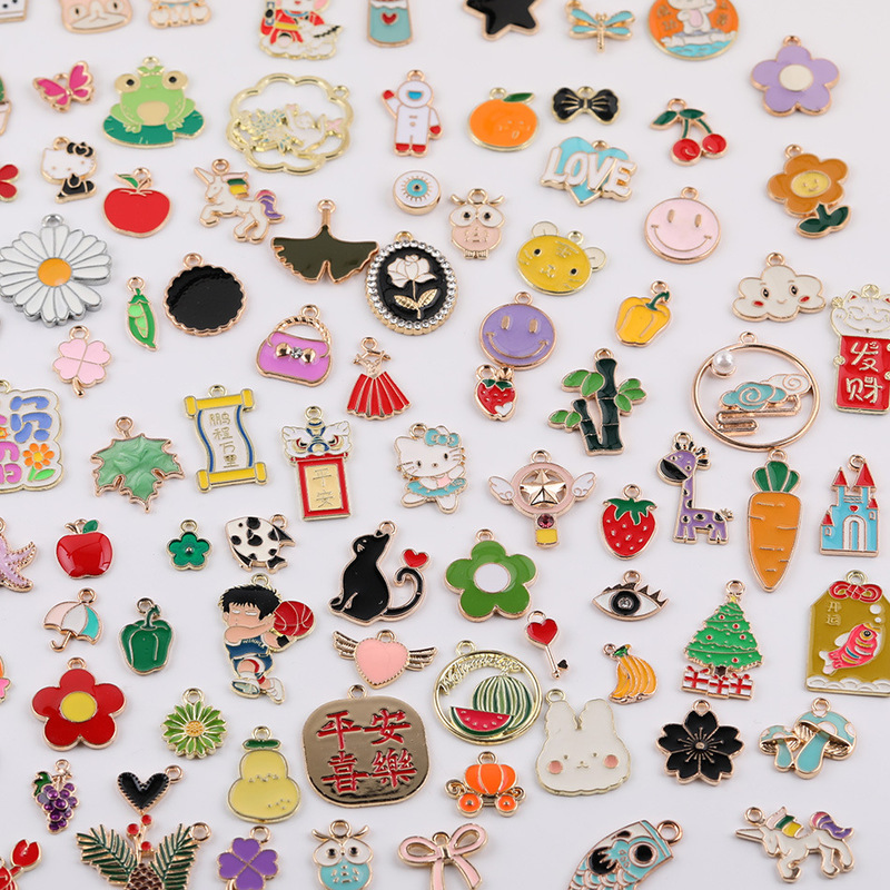 A Variety of Mixed-Color Oil-Dropping Alloy Pendants DIY Handmade Keychains Bag Pendants Jewelry Materials Small Accessories